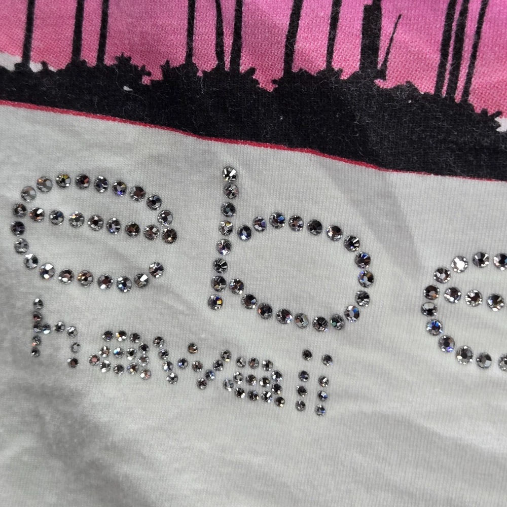 VINTAGE Bebe Women Top Large White Graphic Rhinestone‎ Hawaii Shirt - Picture 11 of 11